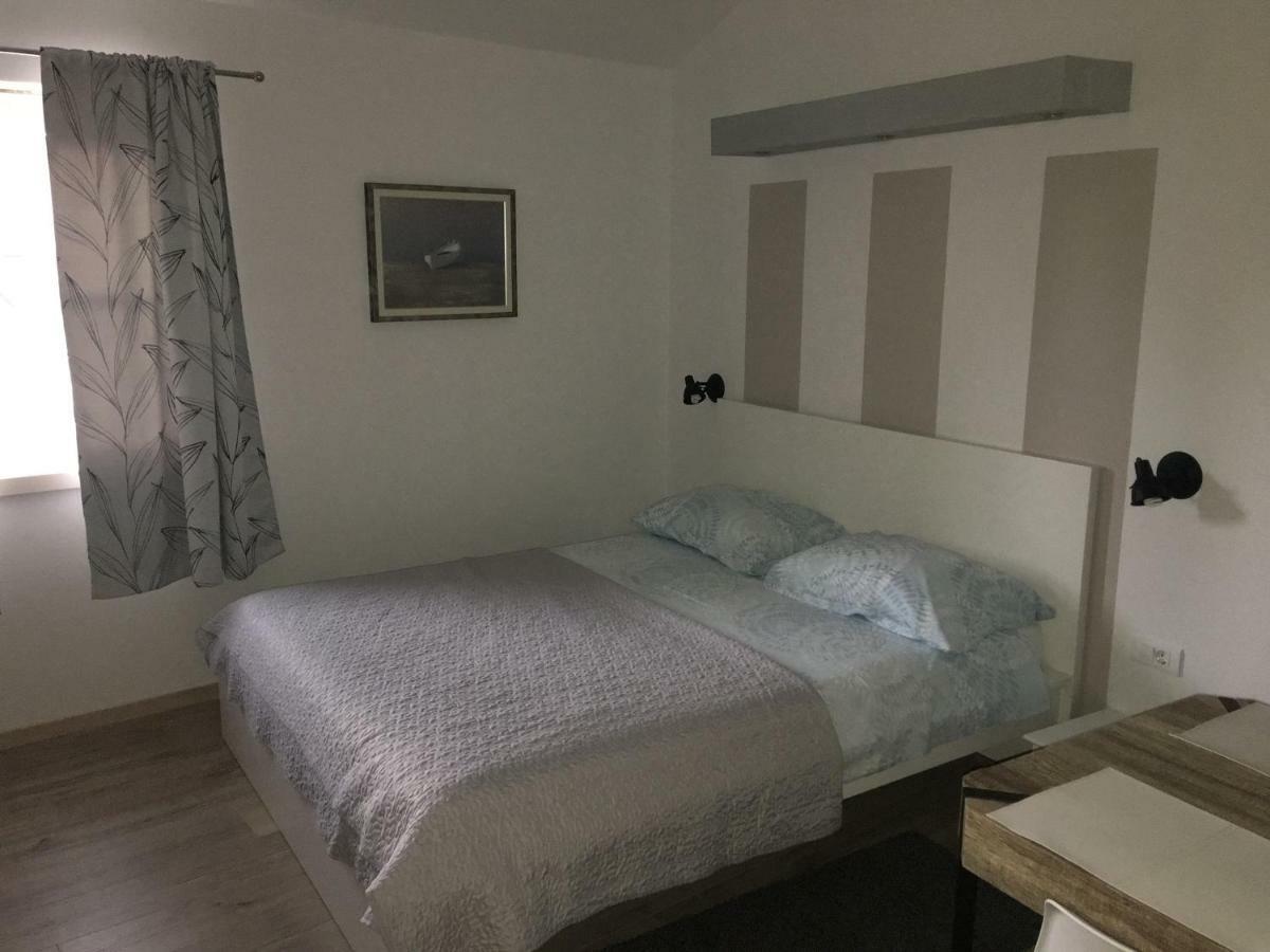 ベールStudio Apartman Dadoアパートメント エクステリア 写真